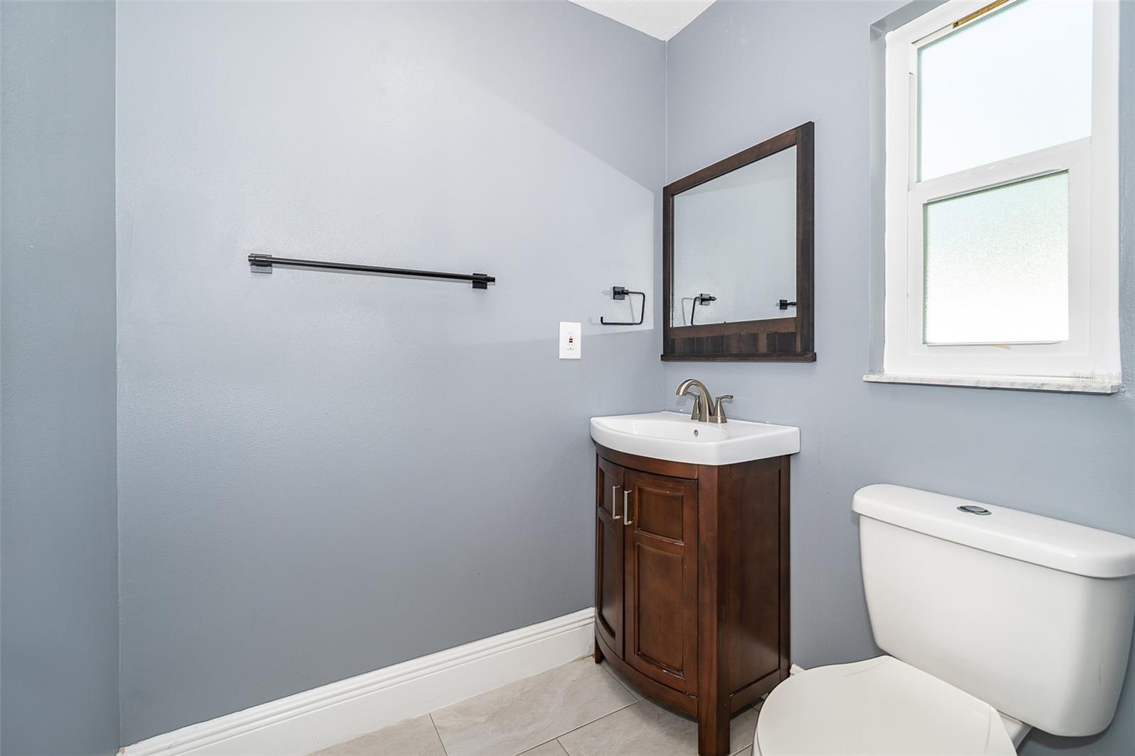 Image 25 of 30 For 807 San Remo Court