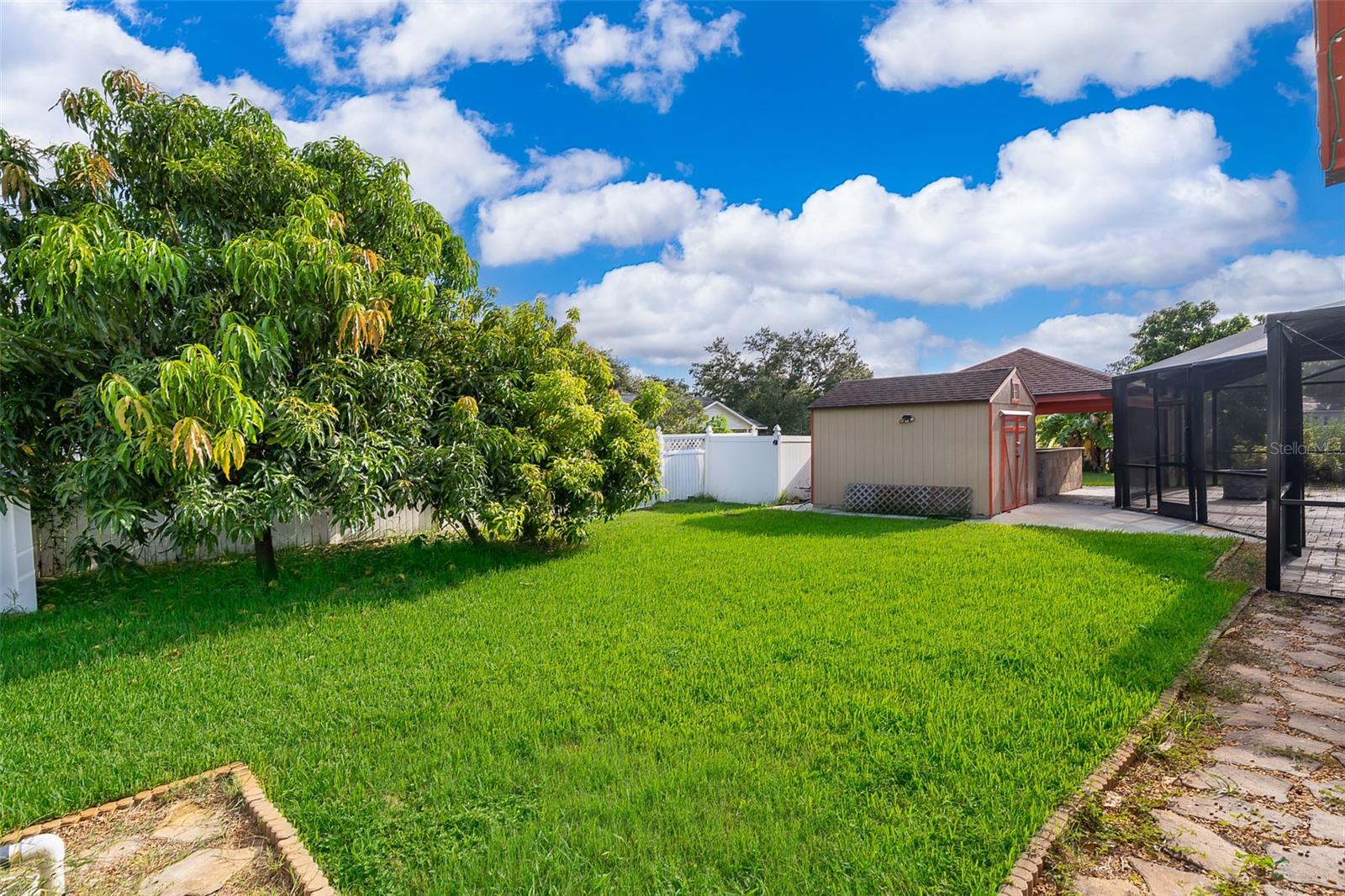 Image 28 of 30 For 807 San Remo Court