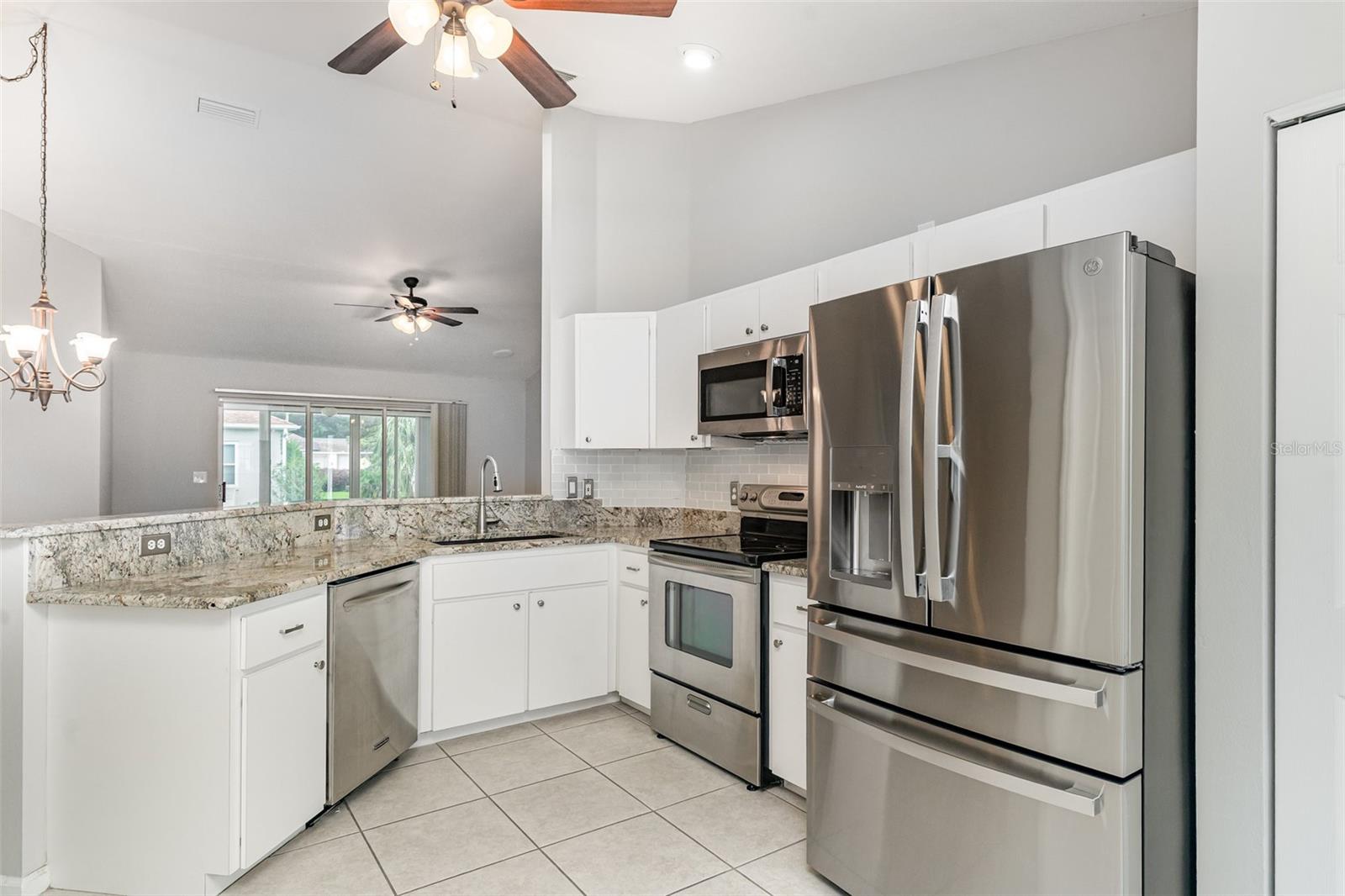 Image 11 of 26 For 5519 25th Loop