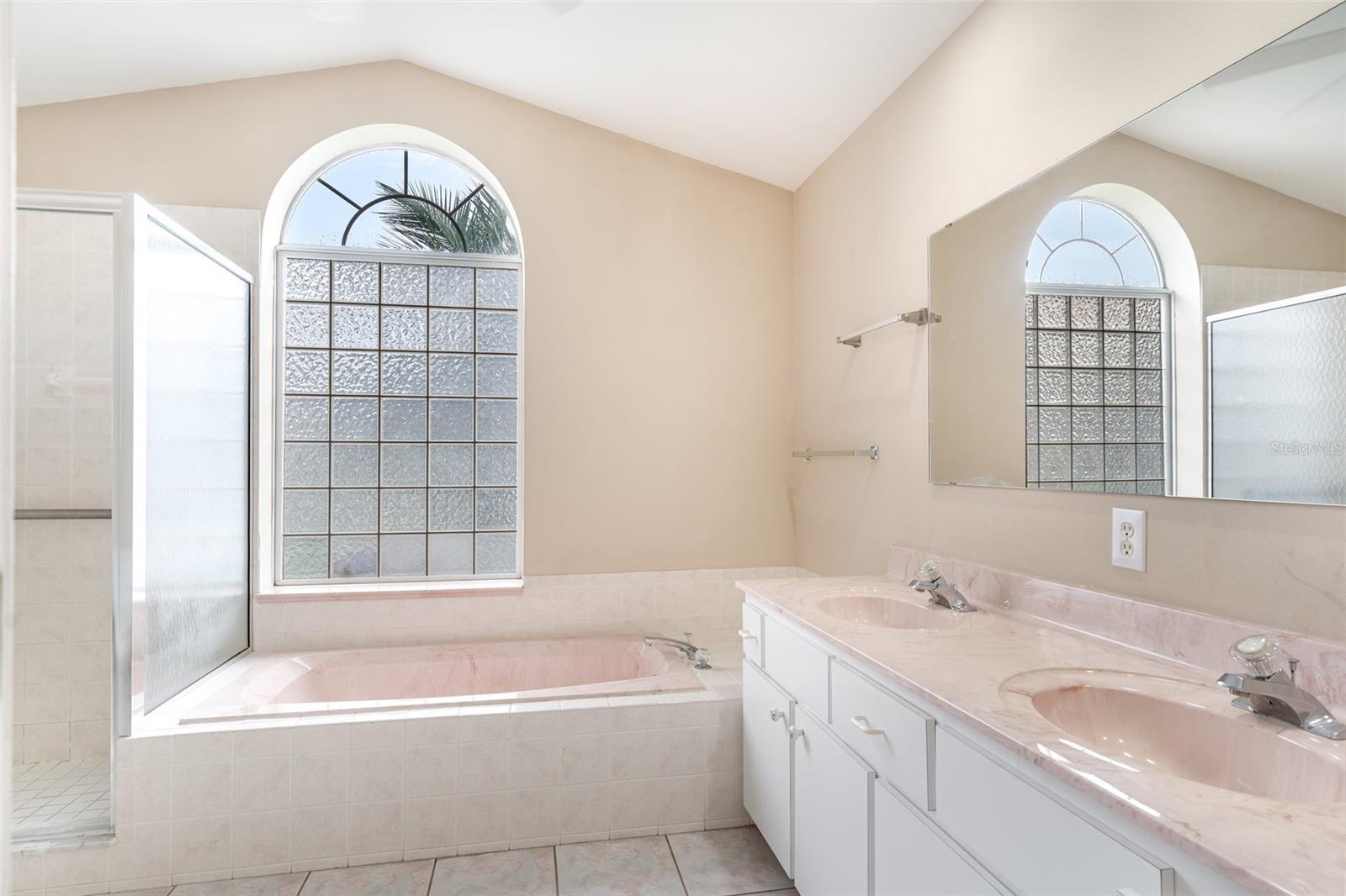 Image 15 of 26 For 5519 25th Loop