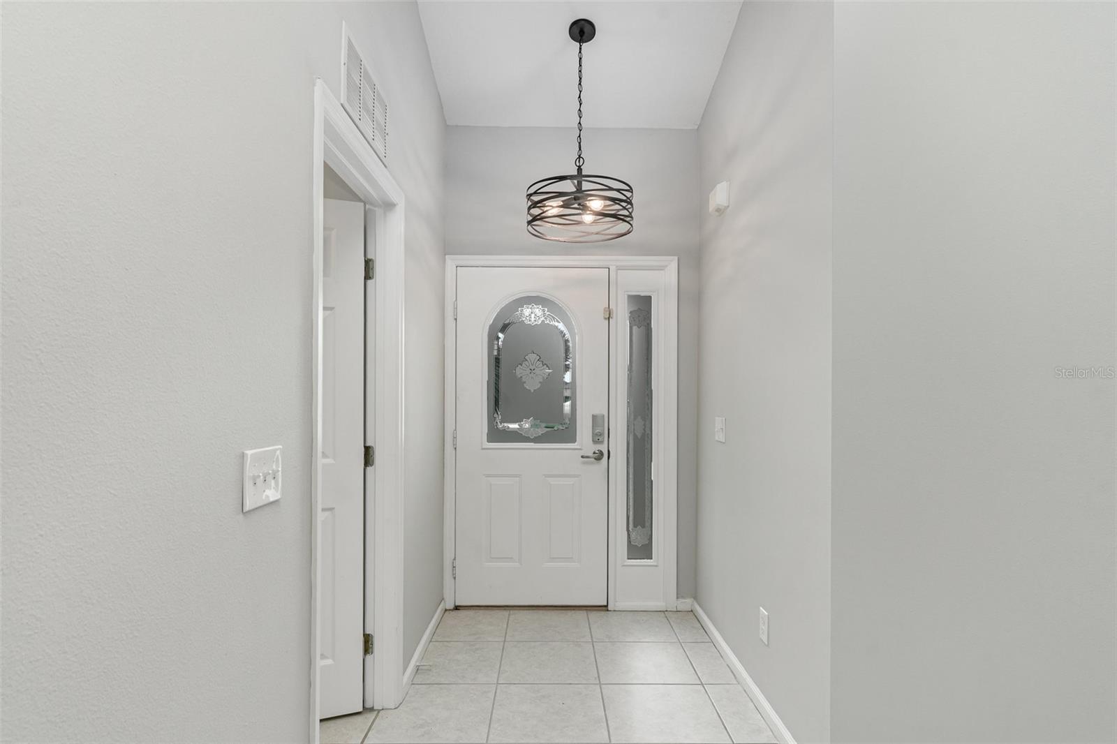 Image 4 of 26 For 5519 25th Loop