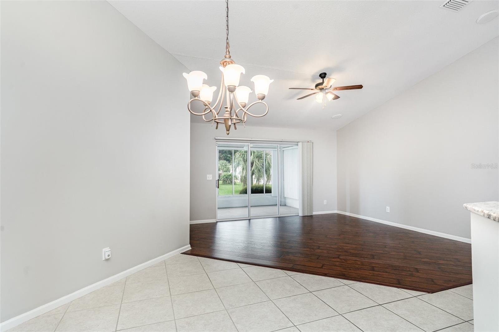 Image 5 of 26 For 5519 25th Loop