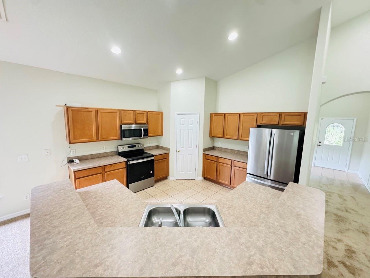 Image 8 of 35 For 2830 Roccella Court