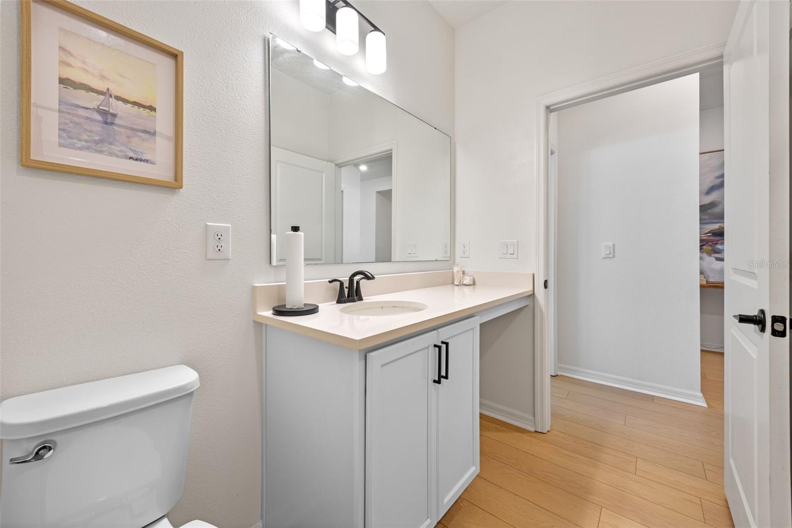 Image 12 of 37 For 625 Overpool Avenue