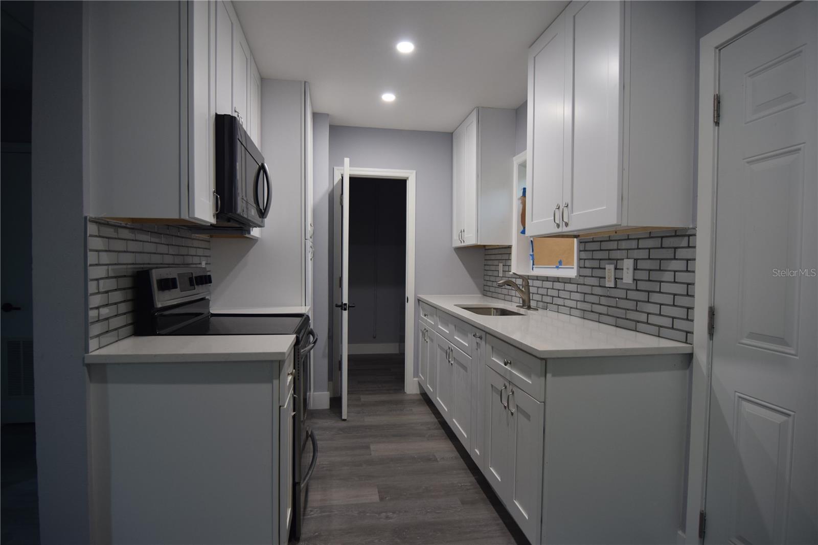 Image 2 of 12 For 789 Chippendale Street