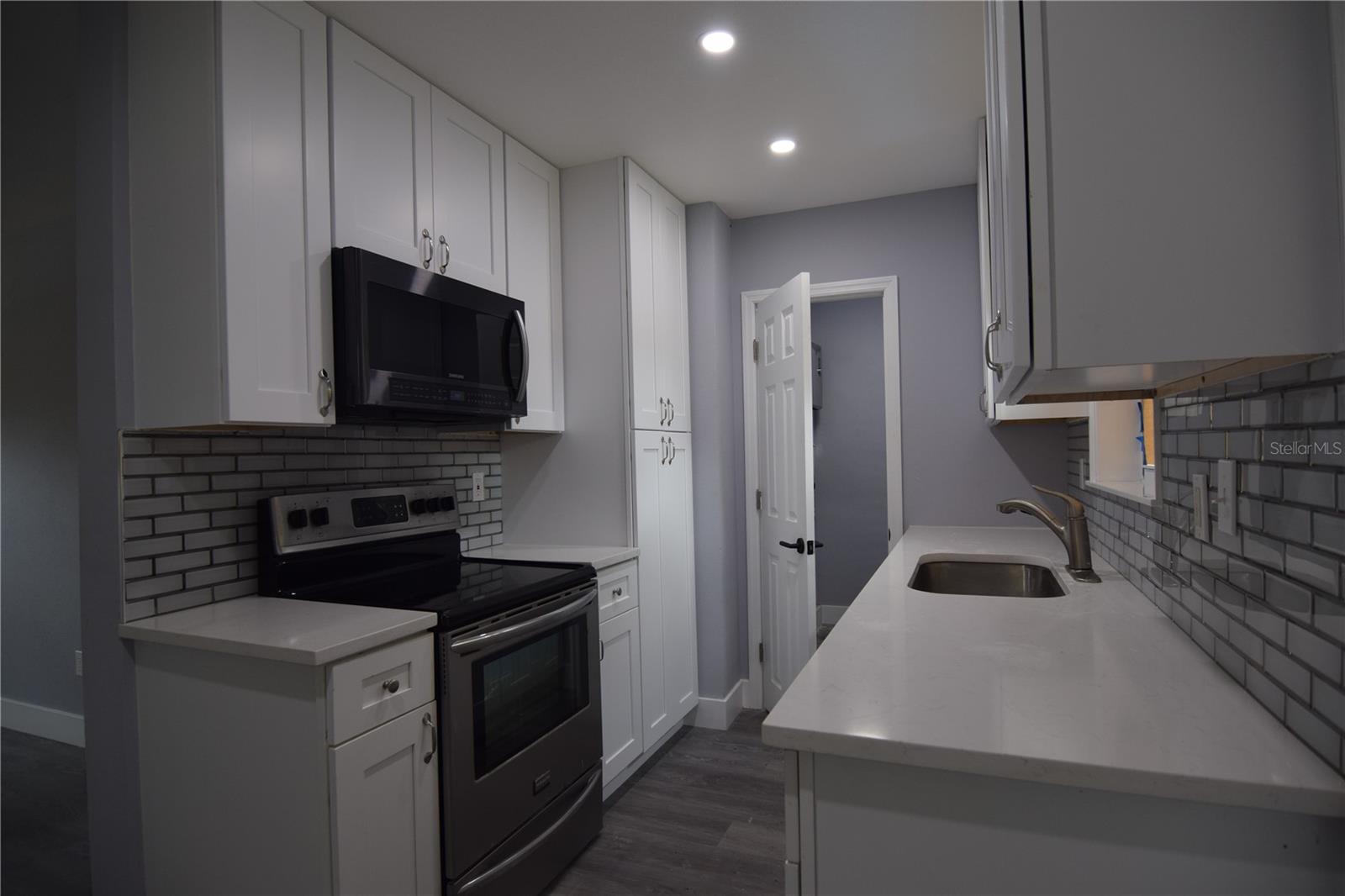 Image 3 of 12 For 789 Chippendale Street