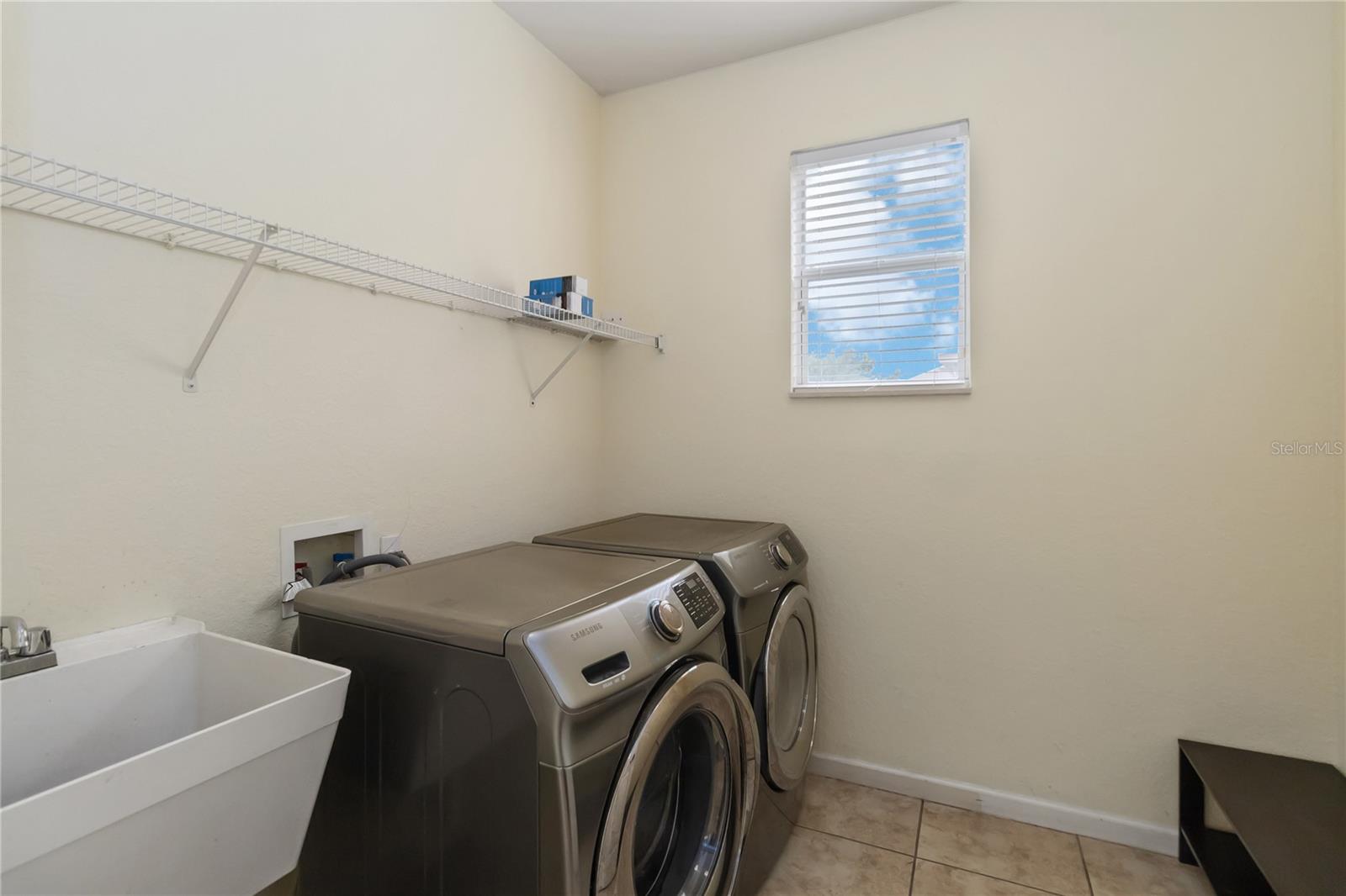 Image 19 of 53 For 2709 Stratham Court