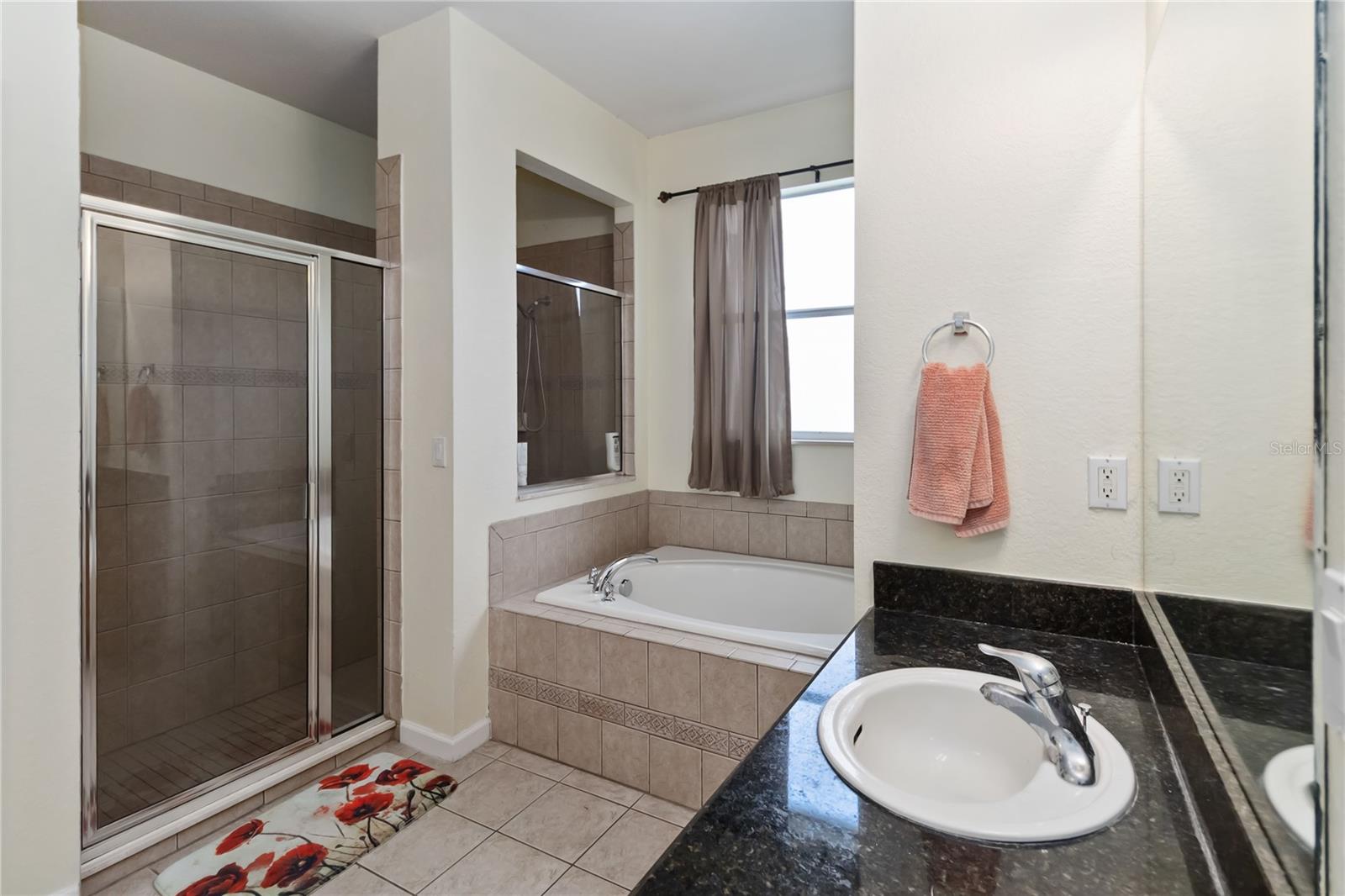 Image 23 of 53 For 2709 Stratham Court