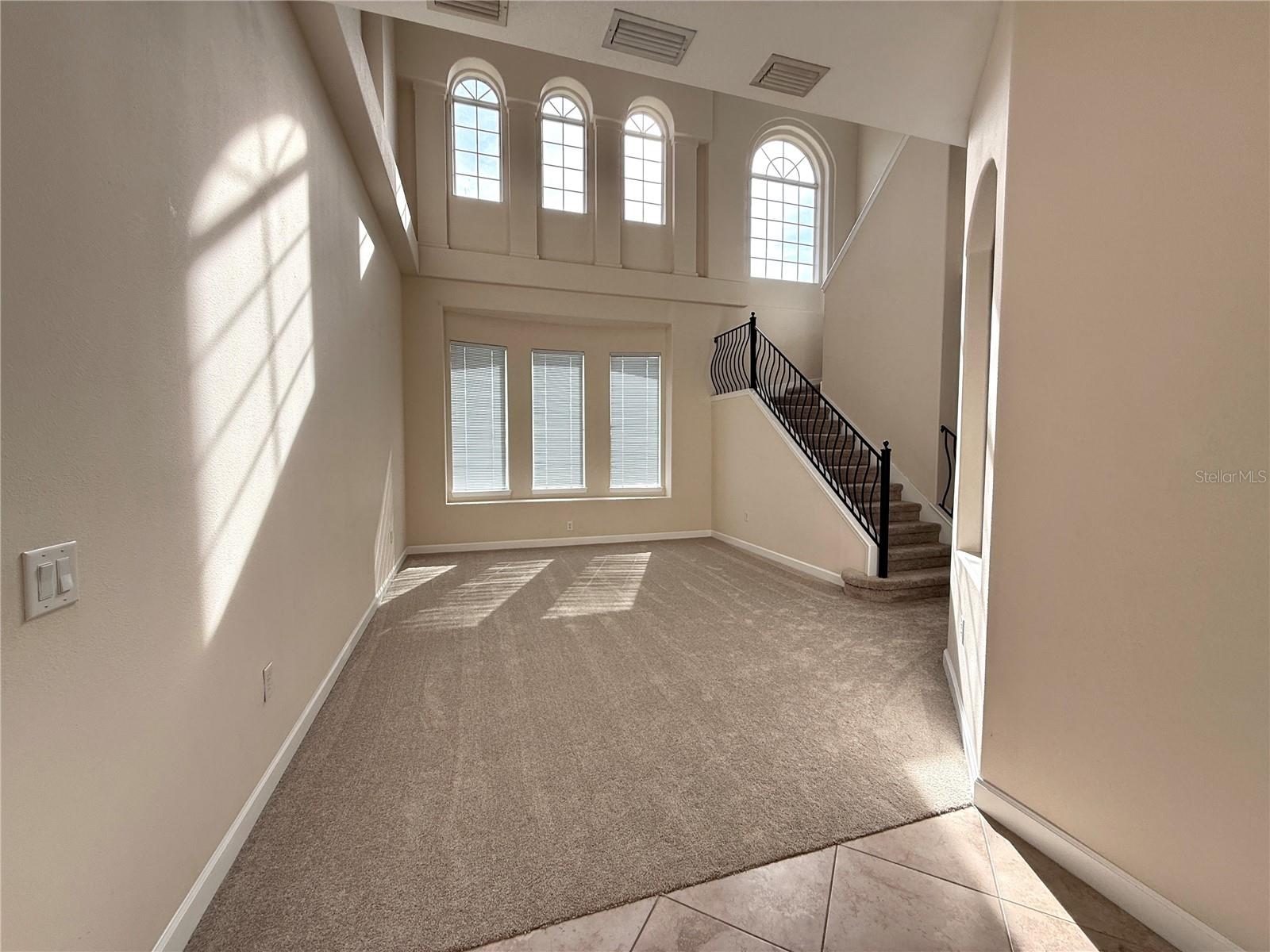 Image 12 of 60 For 488 Chelsea Avenue