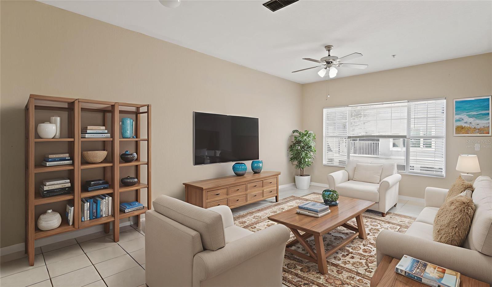 Image 3 of 47 For 2586 Grand Central Parkway 3