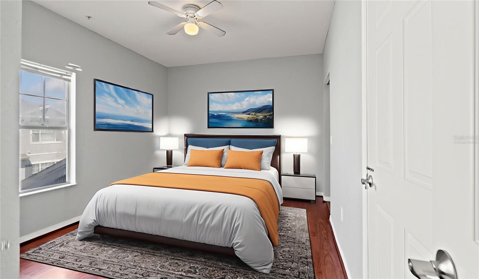 Image 4 of 47 For 2586 Grand Central Parkway 3