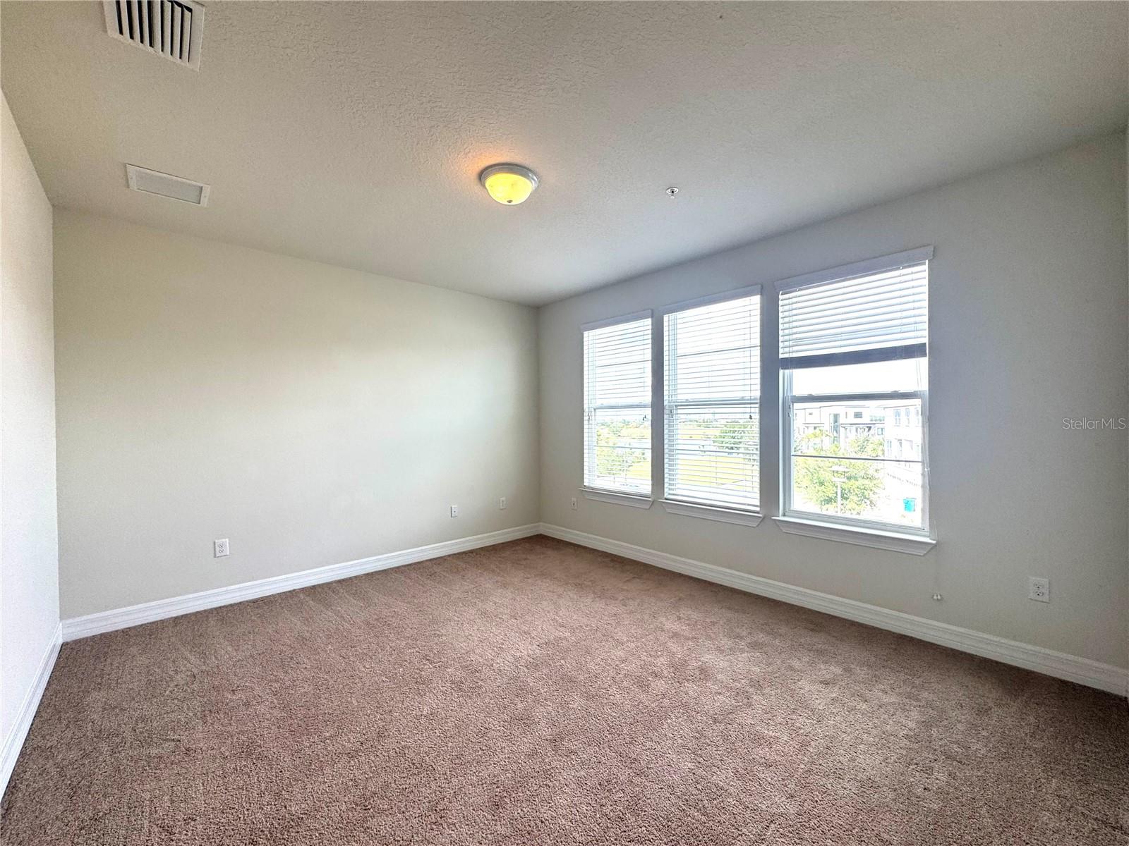 Image 14 of 25 For 13334 Bovet Avenue