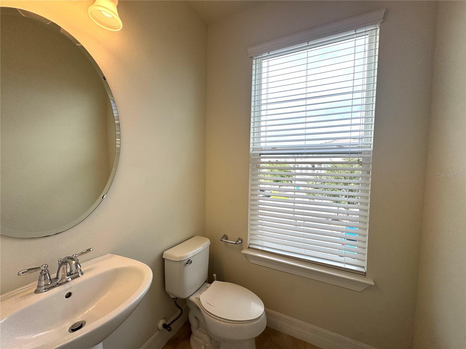 Image 17 of 25 For 13334 Bovet Avenue