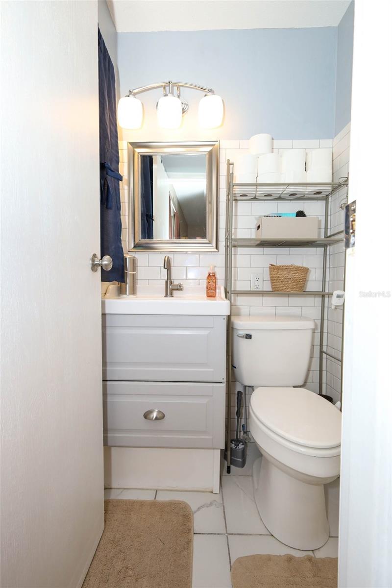 Image 11 of 33 For 738 King Street