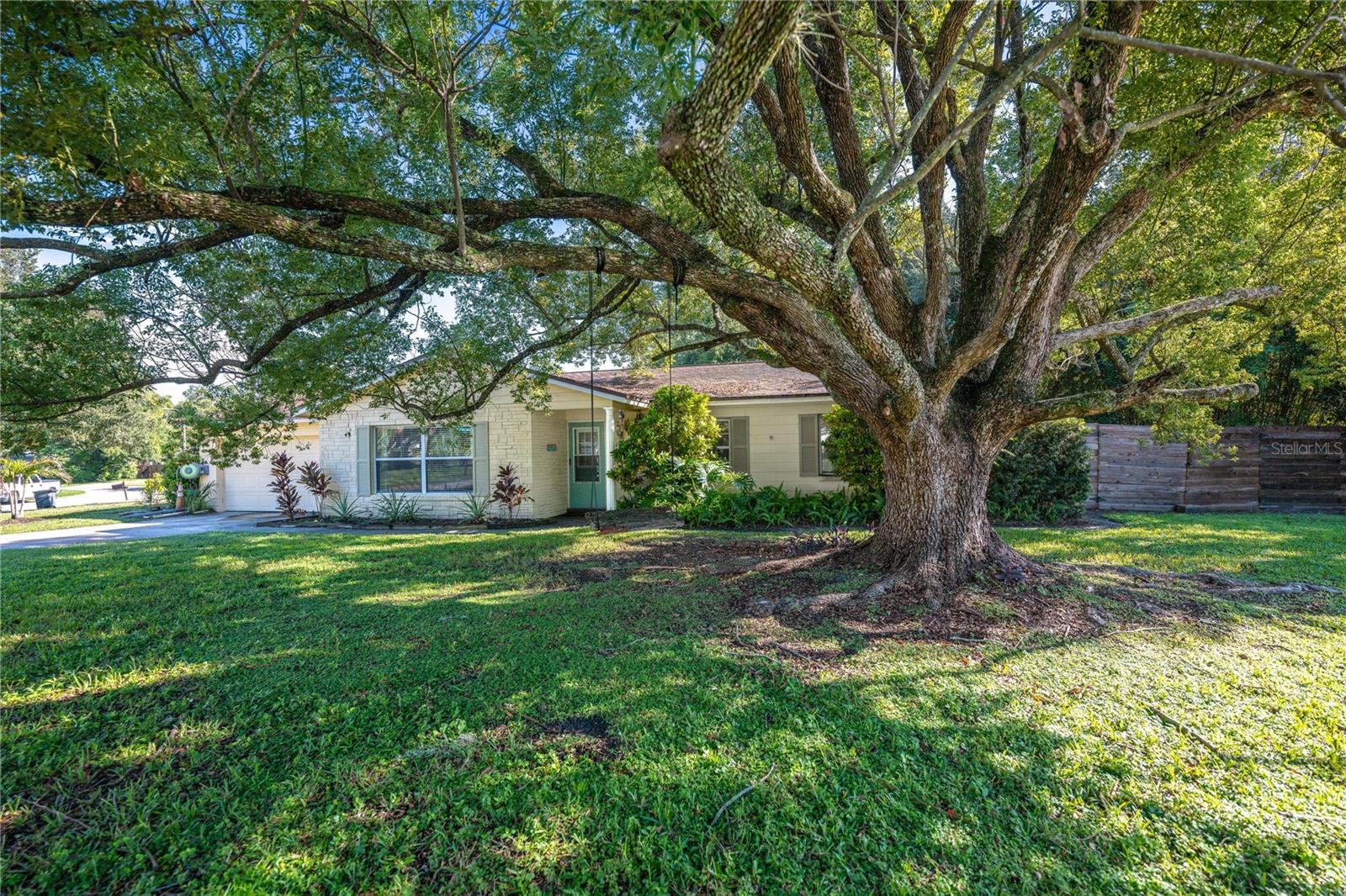 Details for 490 Lowndes Square, CASSELBERRY, FL 32707