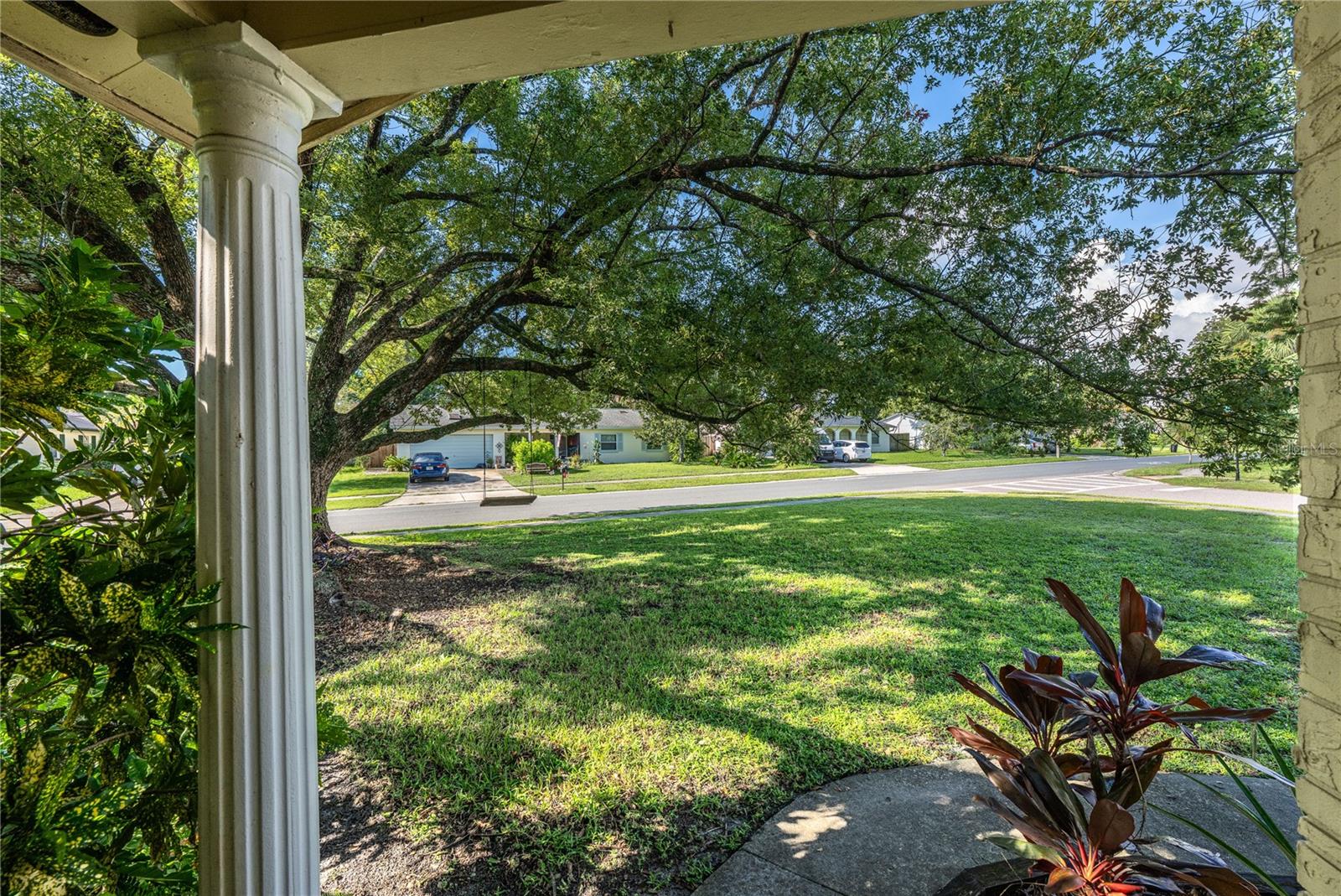 Image 5 of 38 For 490 Lowndes Square