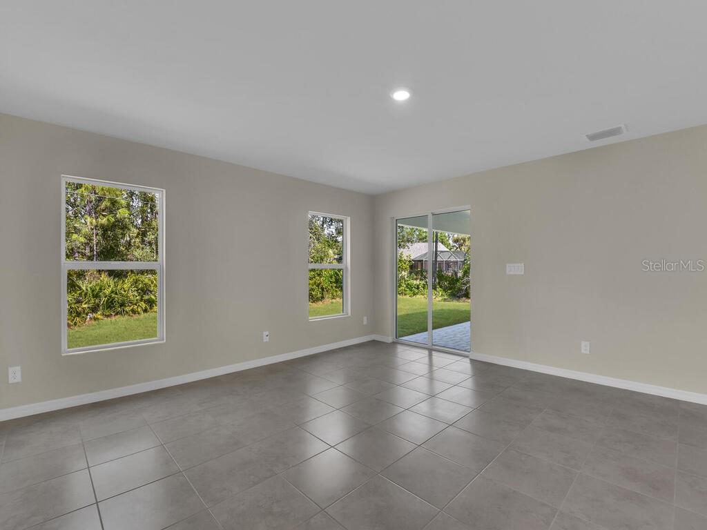 Image 3 of 24 For 17374 Gadsen Avenue