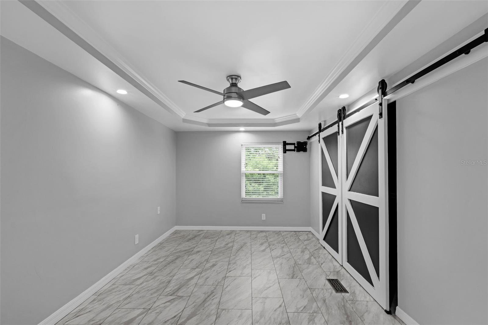 Image 10 of 22 For 205 Meadow Lark Drive
