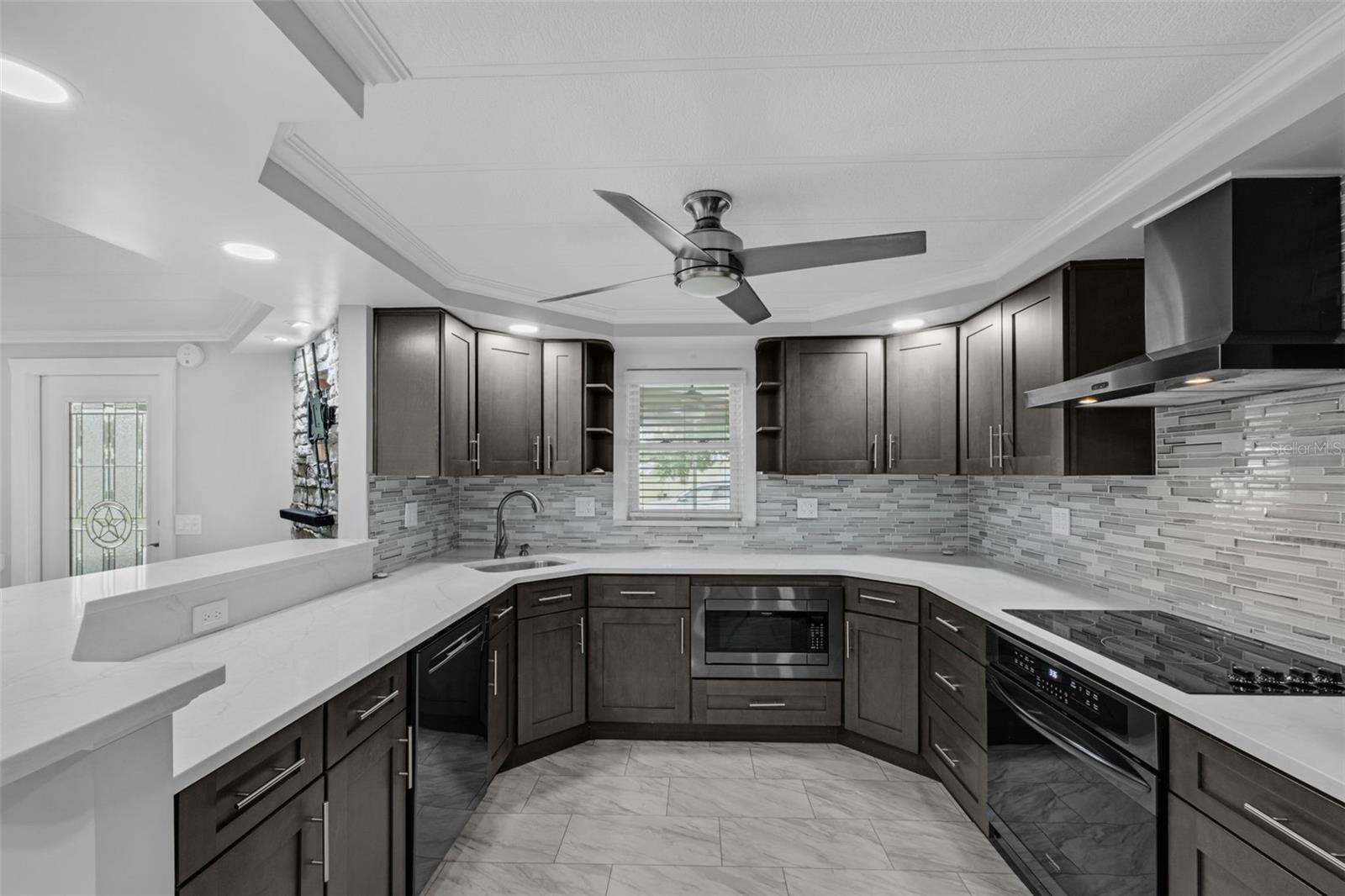 Image 7 of 22 For 205 Meadow Lark Drive