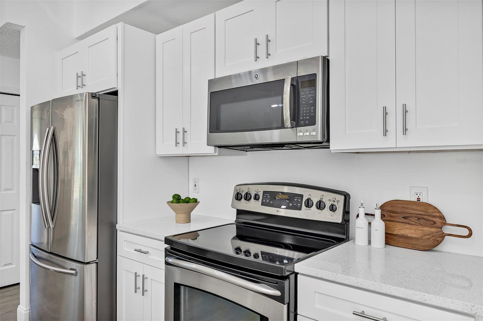 Image 10 of 29 For 1099 Dusseldorf Avenue Nw