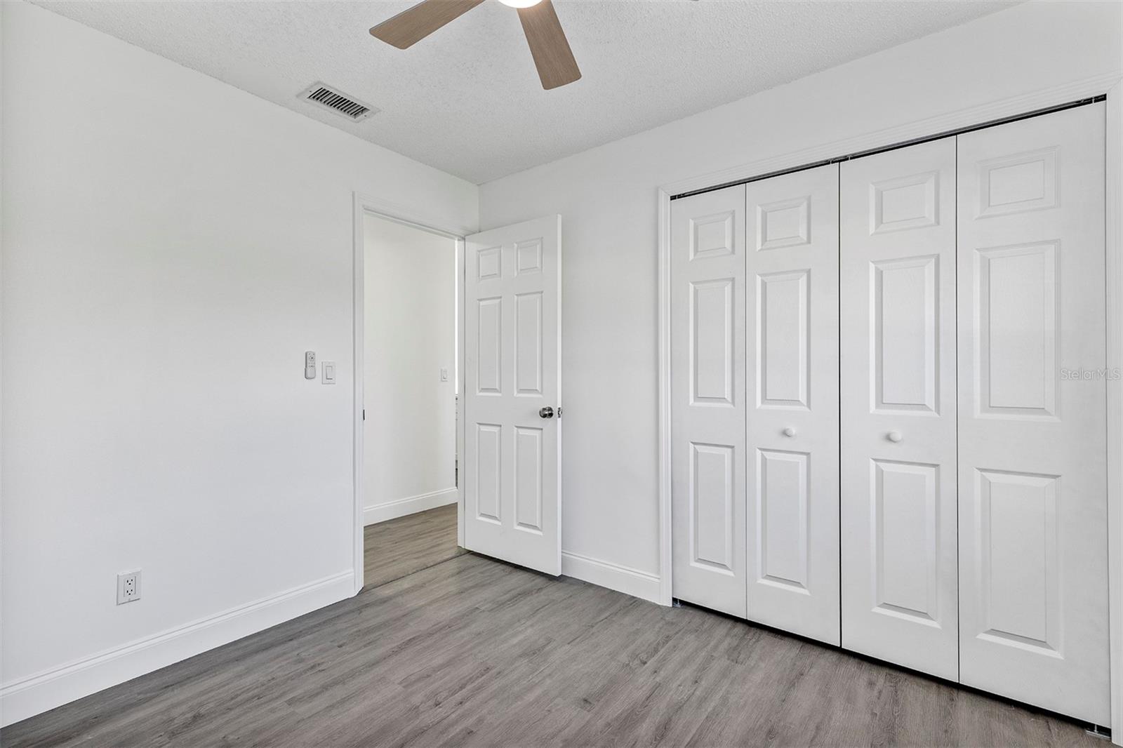 Image 18 of 29 For 1099 Dusseldorf Avenue Nw