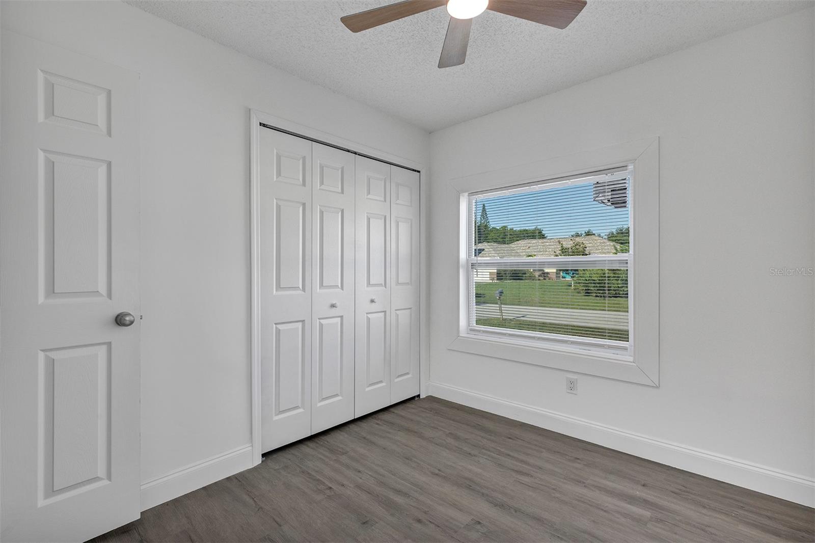 Image 19 of 29 For 1099 Dusseldorf Avenue Nw