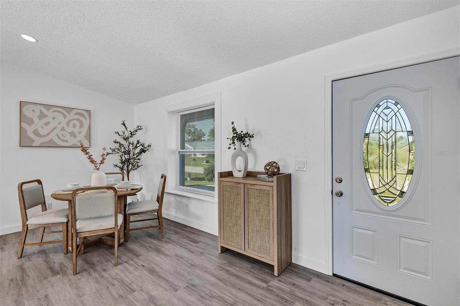 Image 3 of 29 For 1099 Dusseldorf Avenue Nw