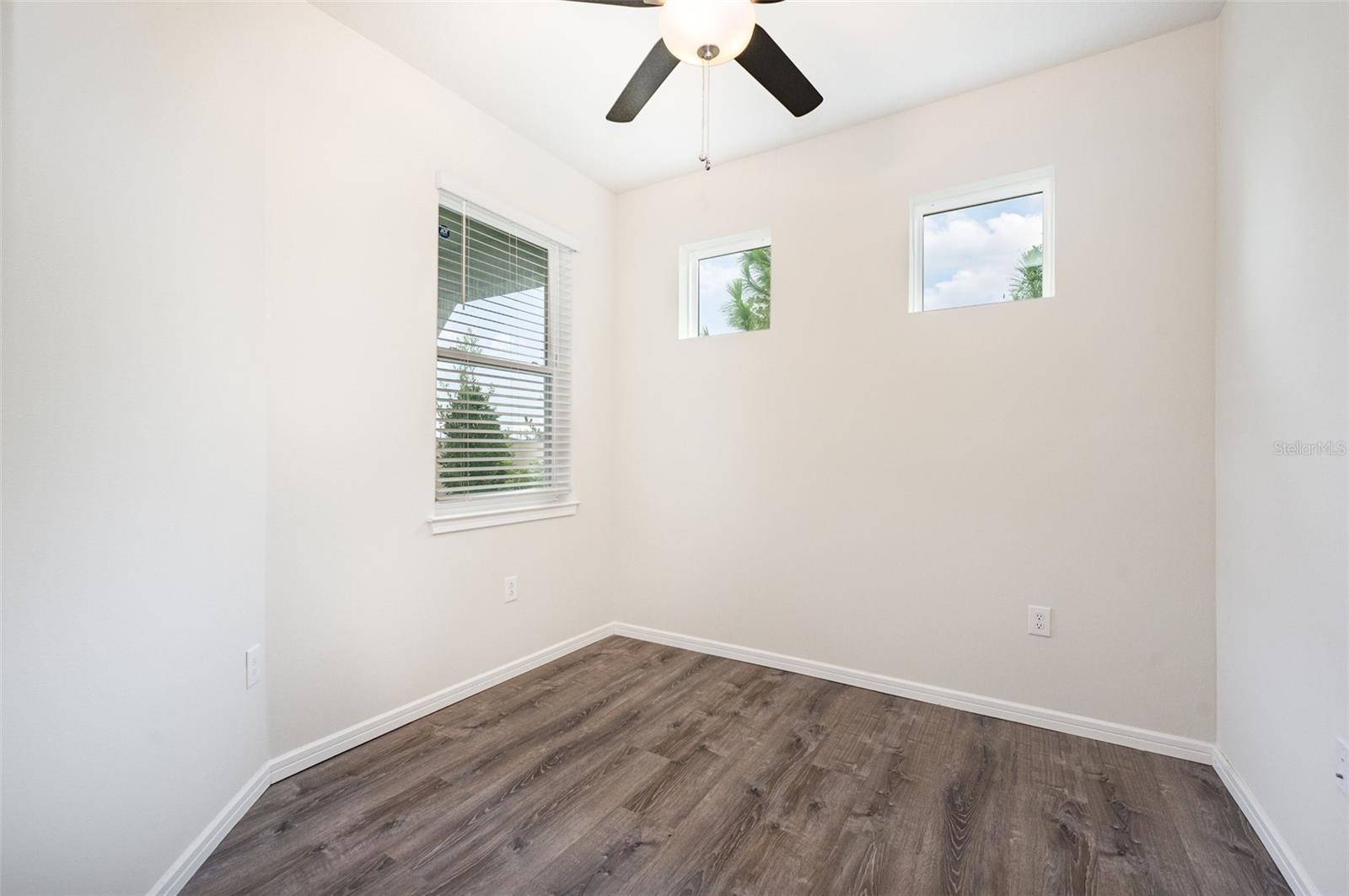 Image 11 of 27 For 2587 Cliff Way