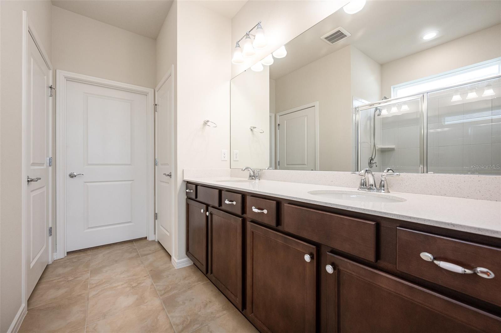 Image 15 of 27 For 2587 Cliff Way