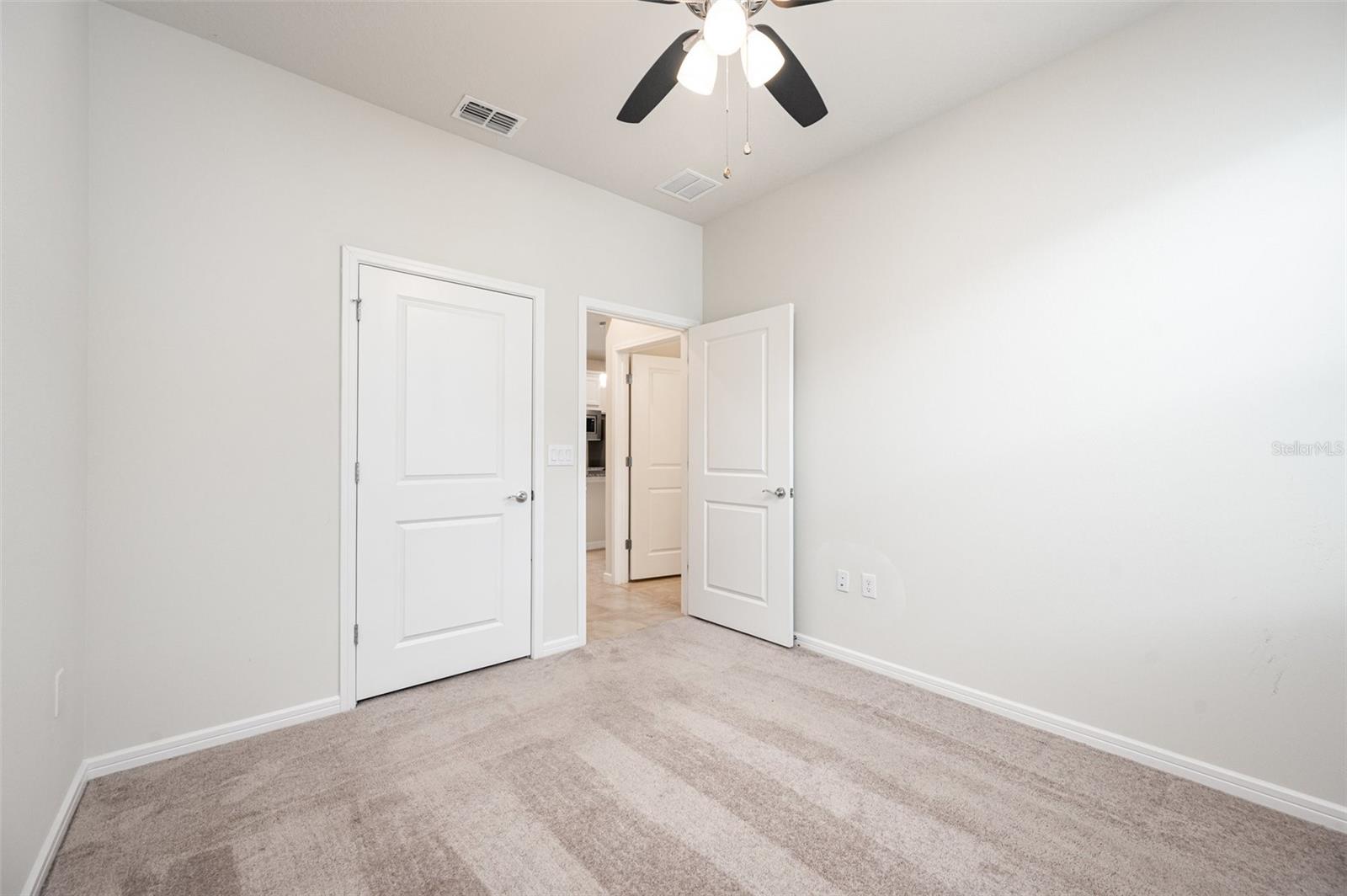 Image 19 of 27 For 2587 Cliff Way