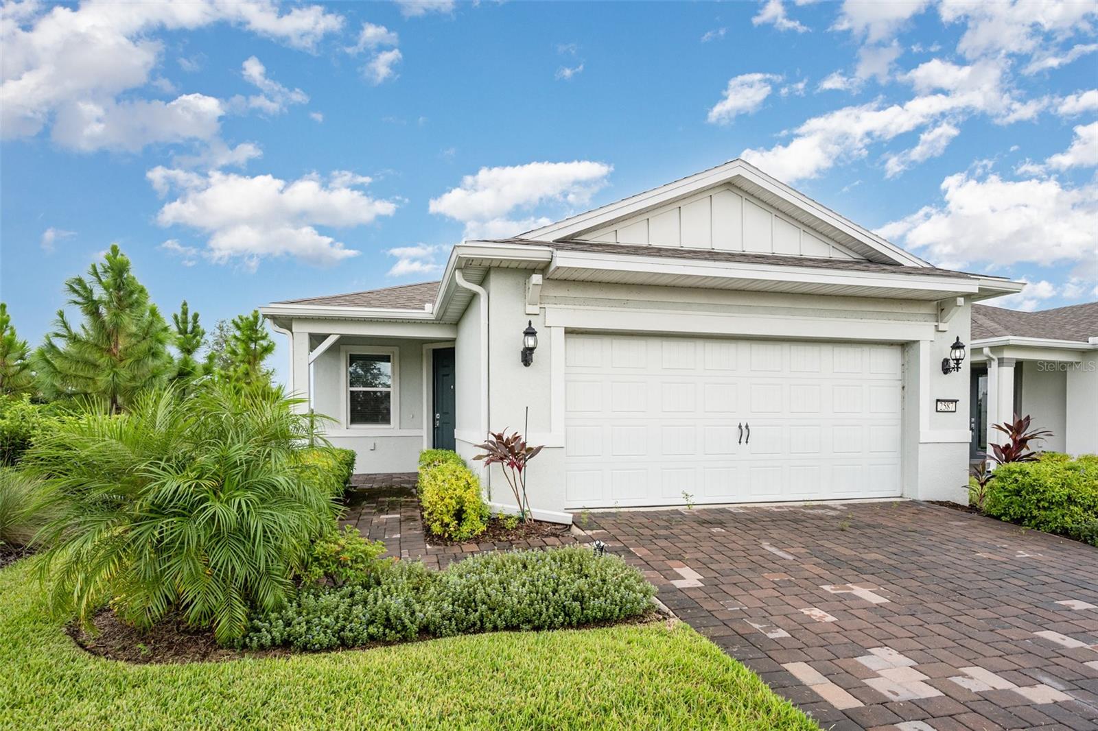 Image 3 of 27 For 2587 Cliff Way