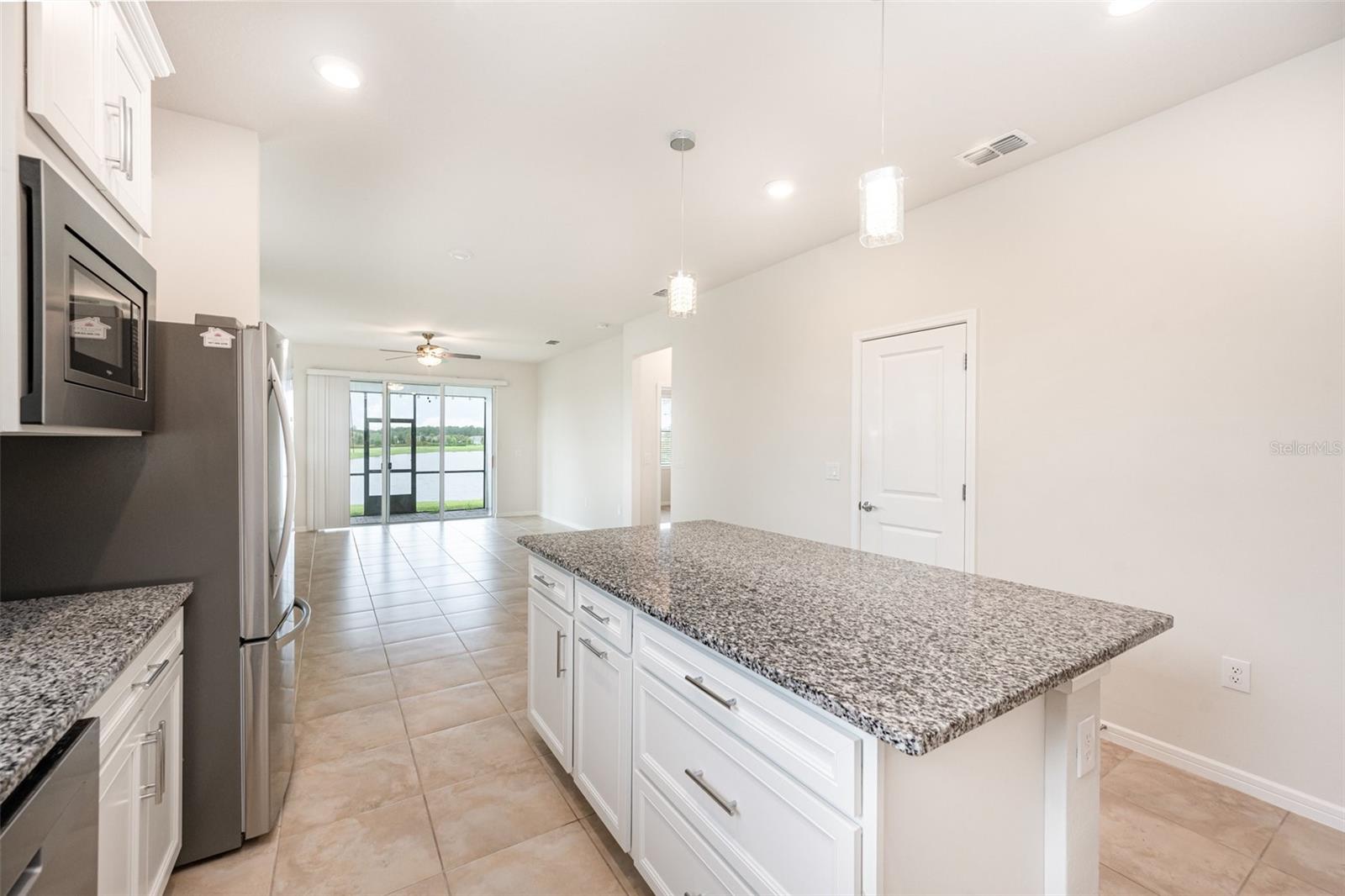 Image 7 of 27 For 2587 Cliff Way