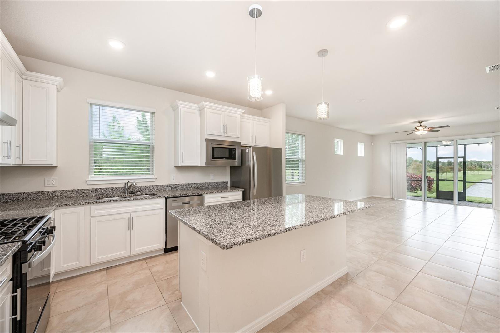 Image 9 of 27 For 2587 Cliff Way
