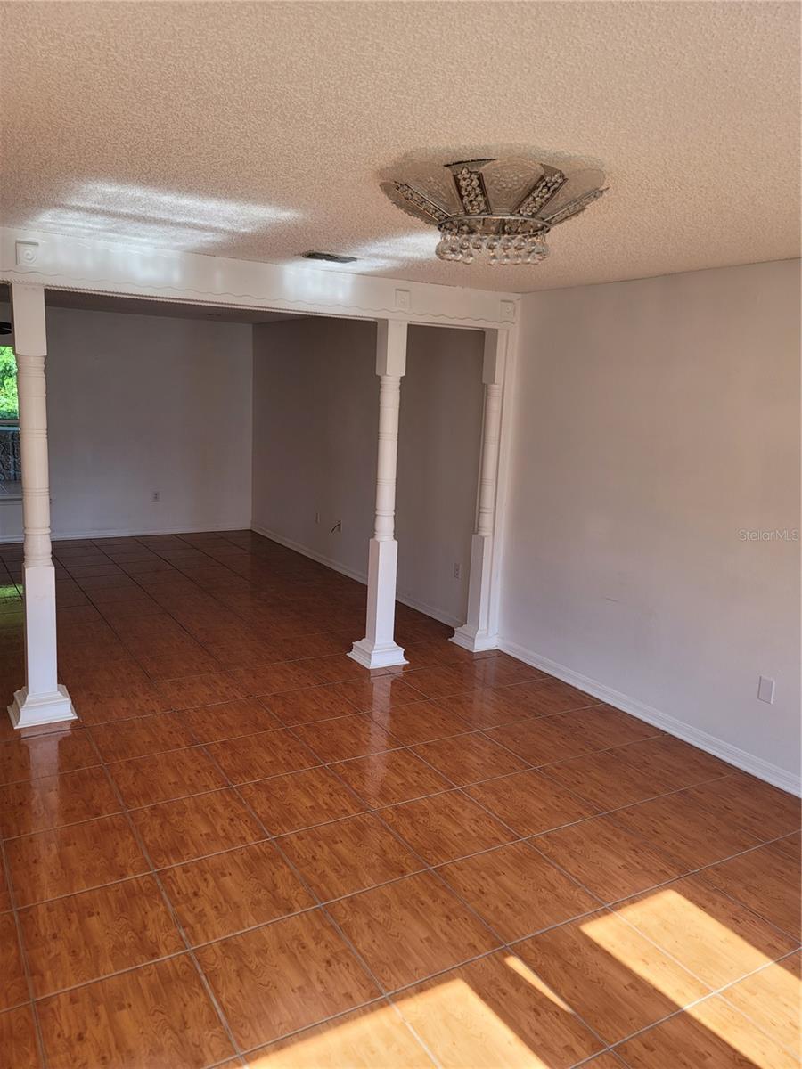 Image 4 of 15 For 15738 Switch Cane Street
