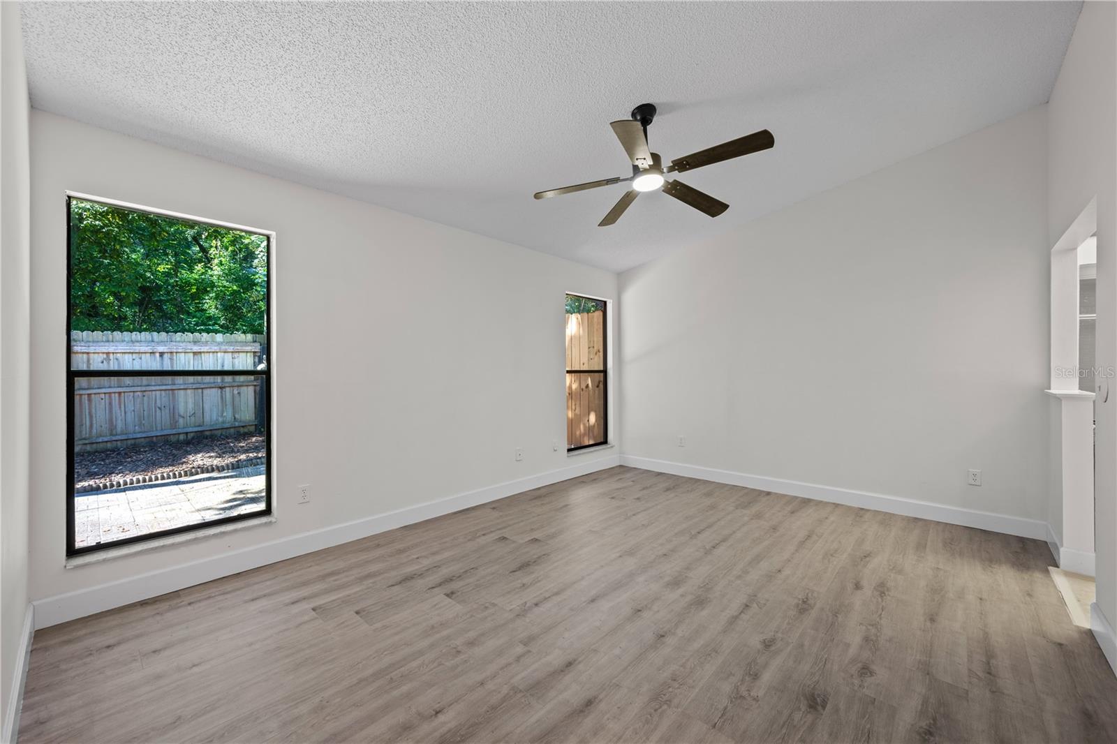 Image 11 of 25 For 216 Egret Ct.