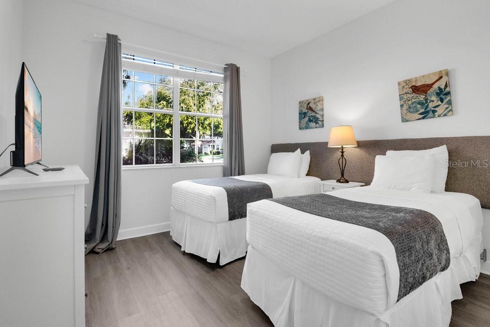 Image 16 of 39 For 8842 Candy Palm Road