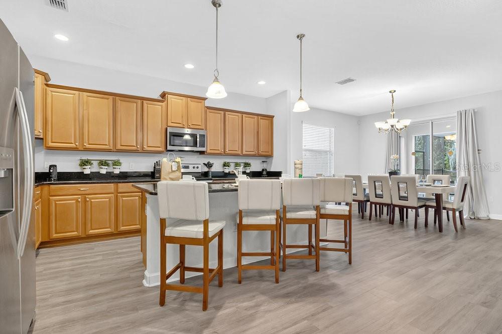 Image 6 of 39 For 8842 Candy Palm Road