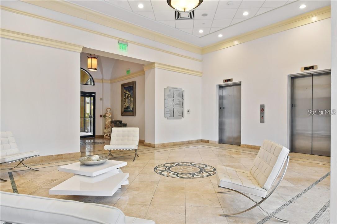 Image 5 of 14 For 6965 Piazza Grande Ave - 210-1