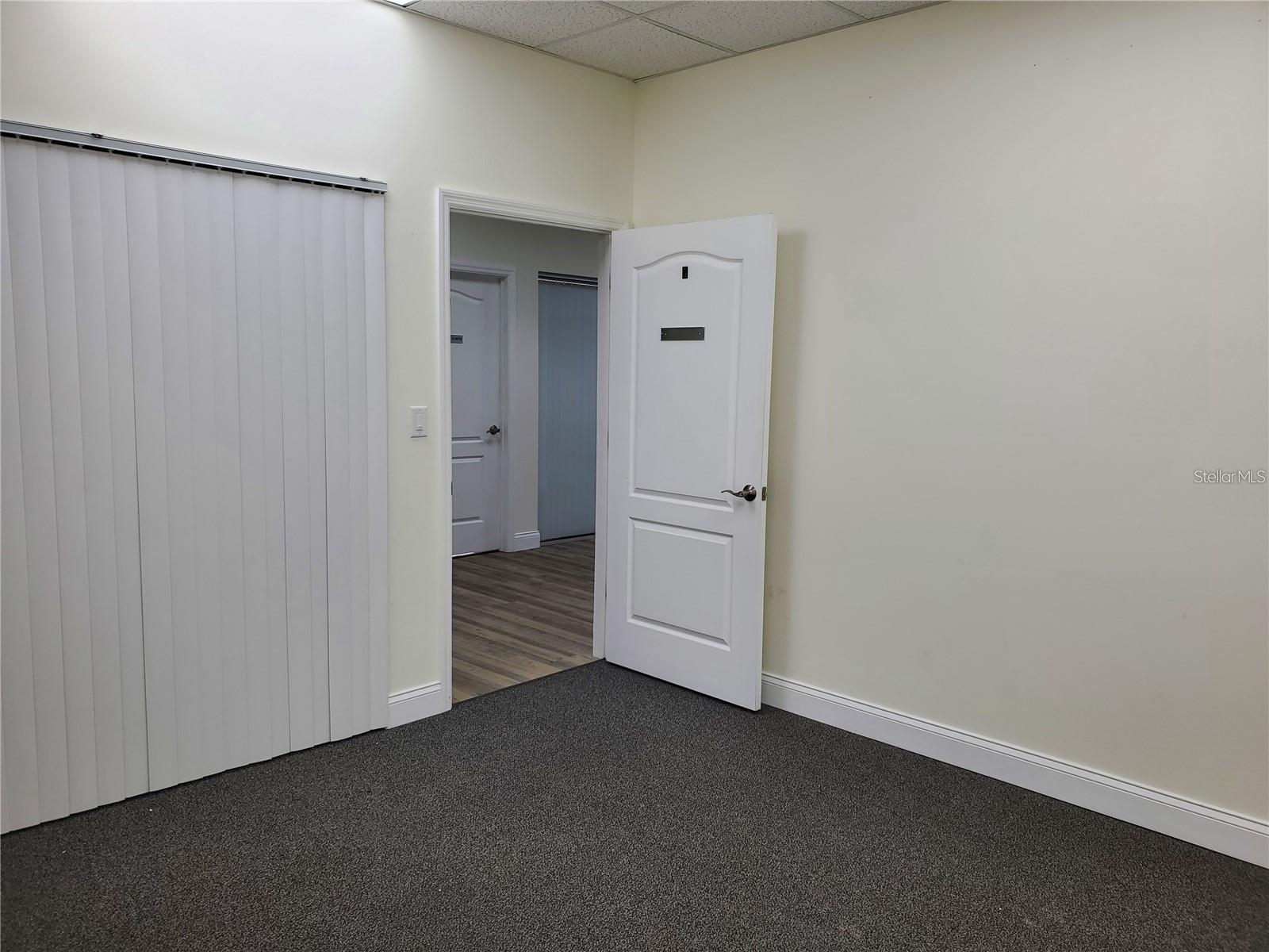 Image 9 of 14 For 6965 Piazza Grande Ave - 210-1