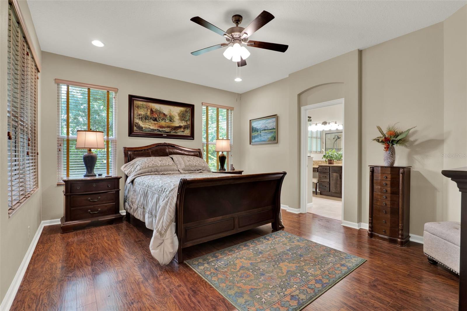 Image 16 of 46 For 109 Apremont Court