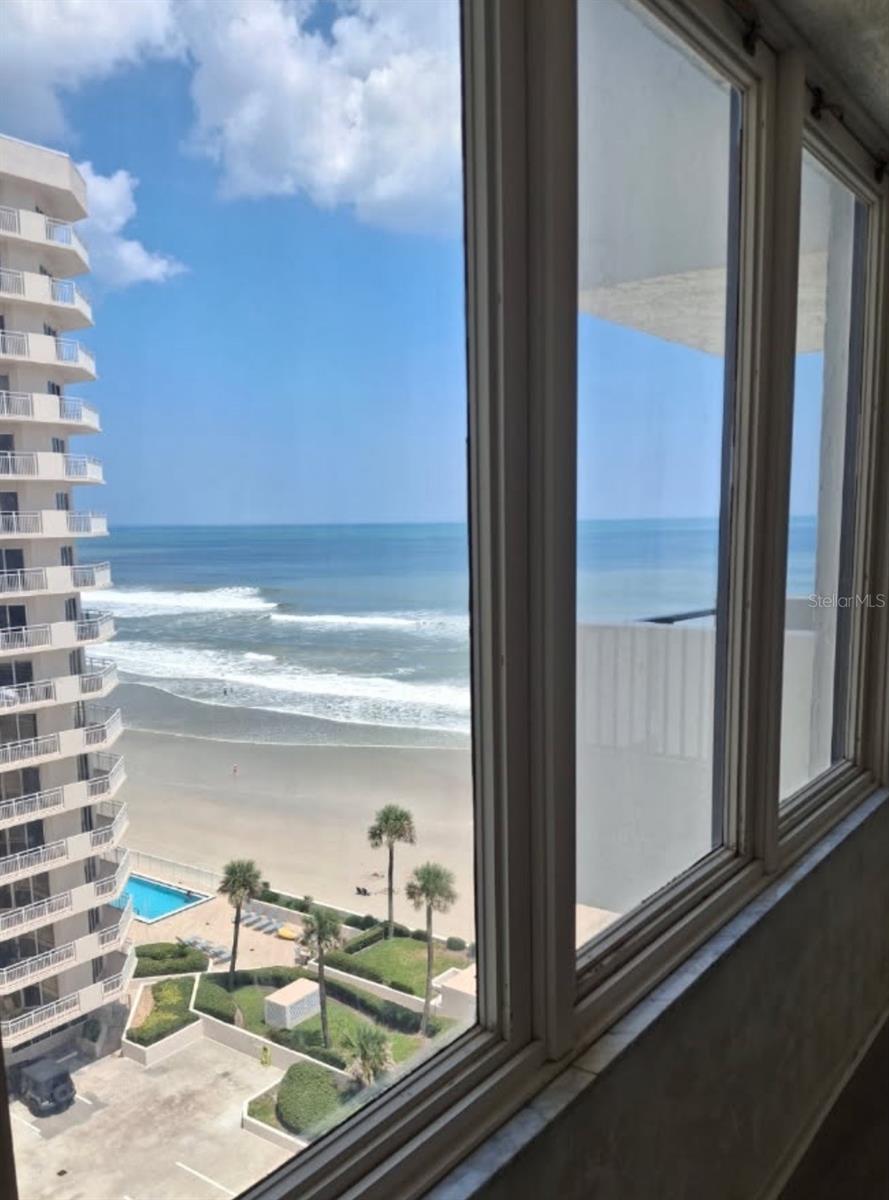 Image 4 of 22 For 2987 Atlantic Avenue 1105