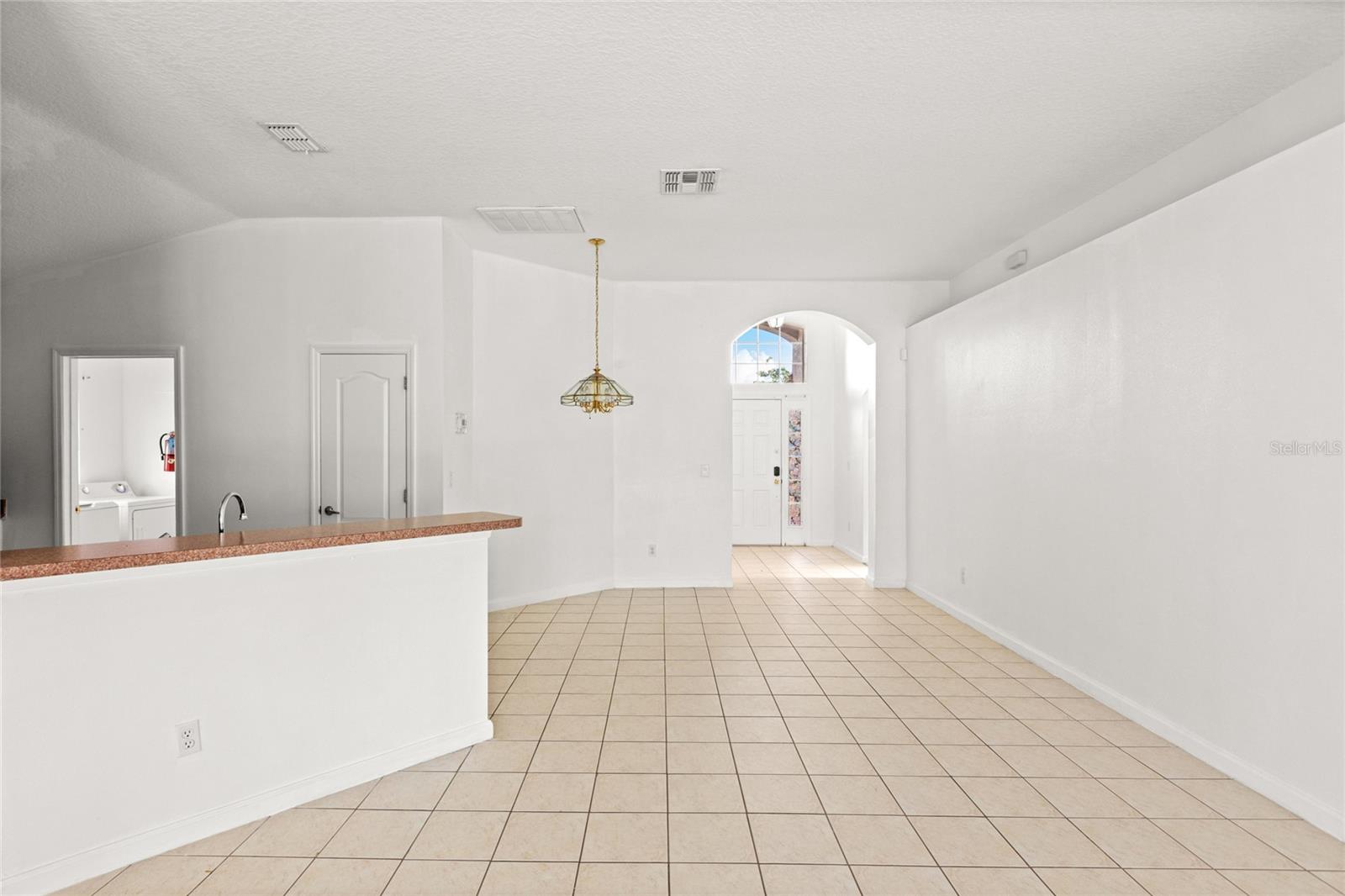 Image 23 of 35 For 15451 Markham Drive