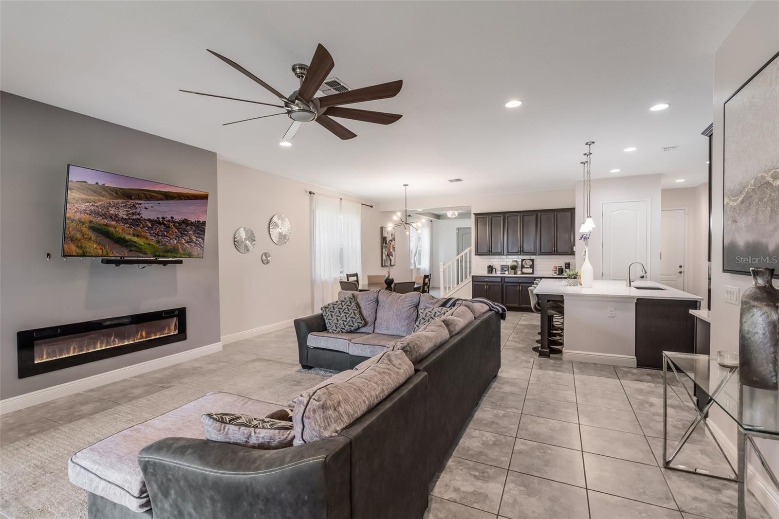 Image 12 of 66 For 13109 Stanthorne Avenue