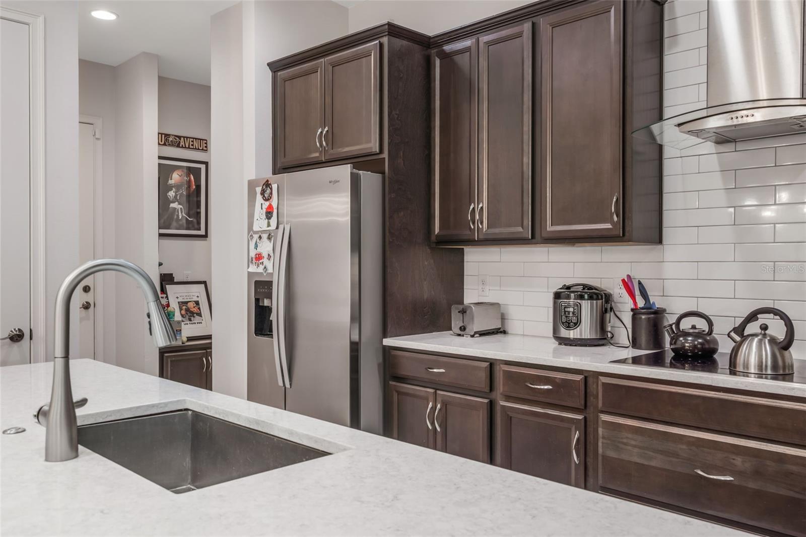 Image 17 of 66 For 13109 Stanthorne Avenue