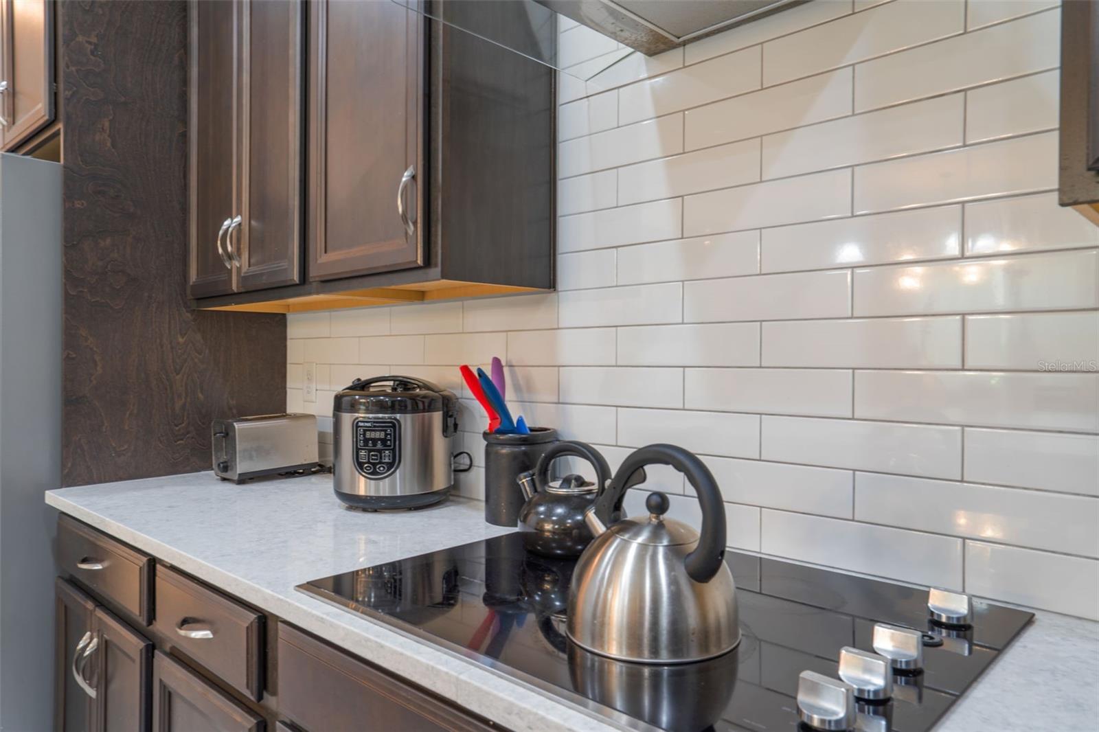 Image 19 of 66 For 13109 Stanthorne Avenue