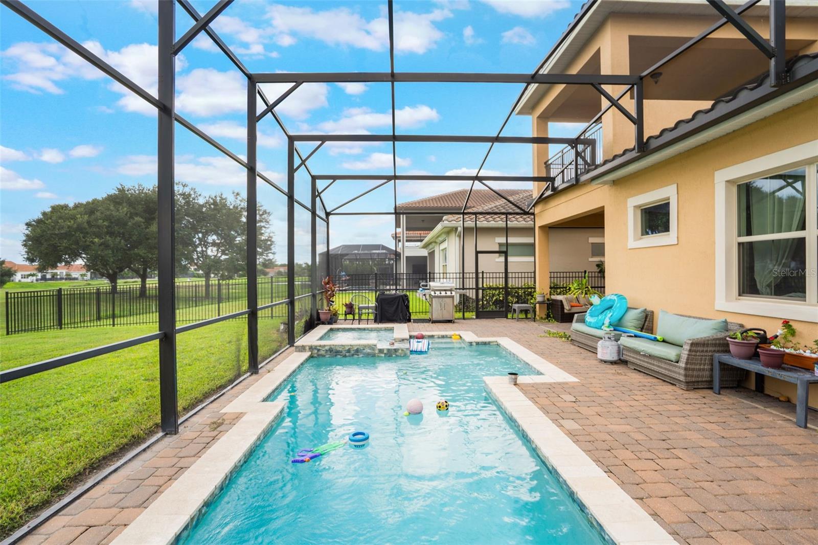 Image 22 of 66 For 13109 Stanthorne Avenue