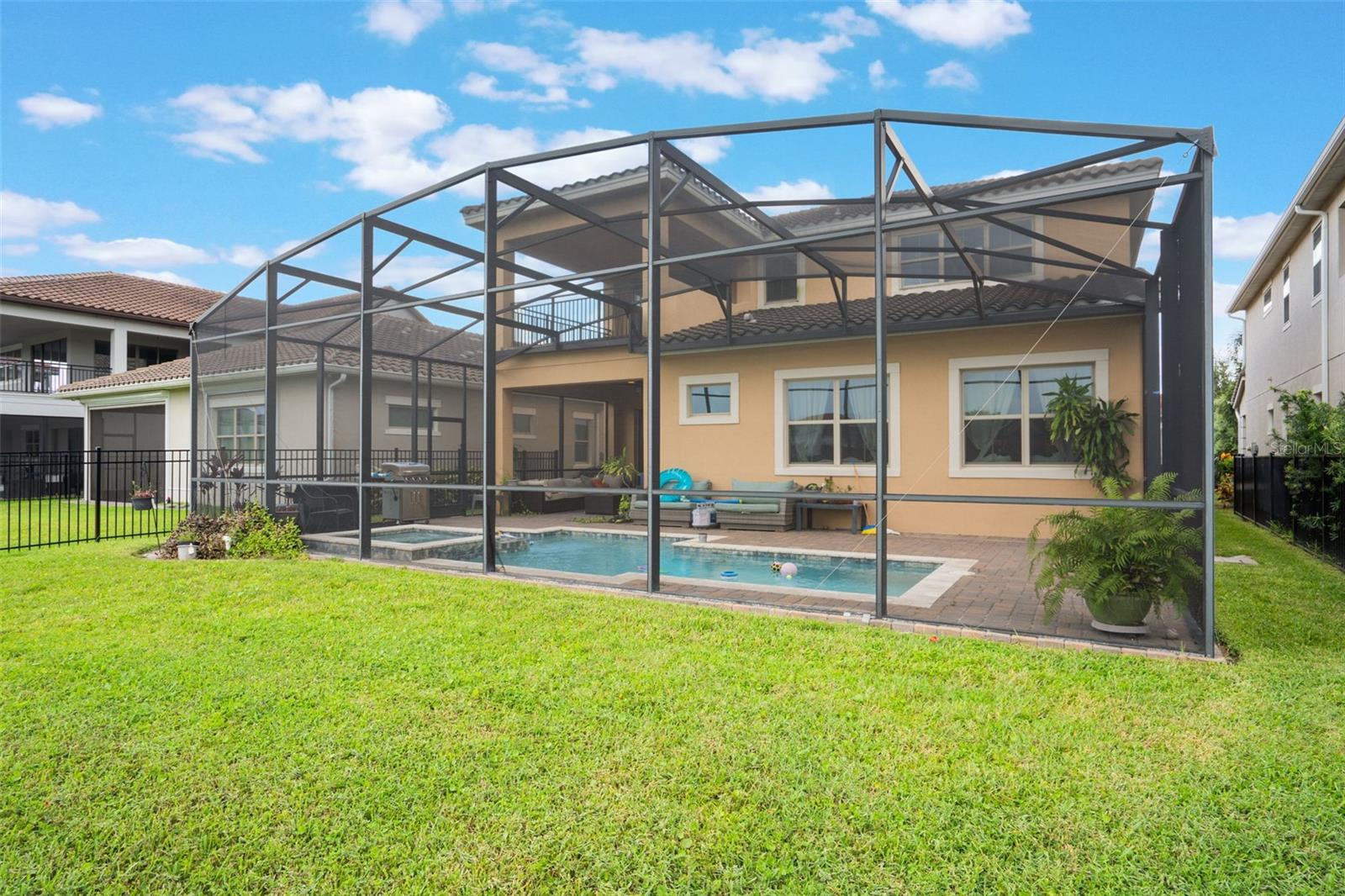 Image 53 of 66 For 13109 Stanthorne Avenue
