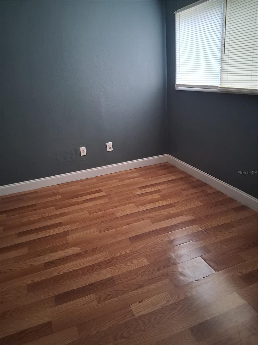 Image 10 of 16 For 900 Lake Destiny Road D