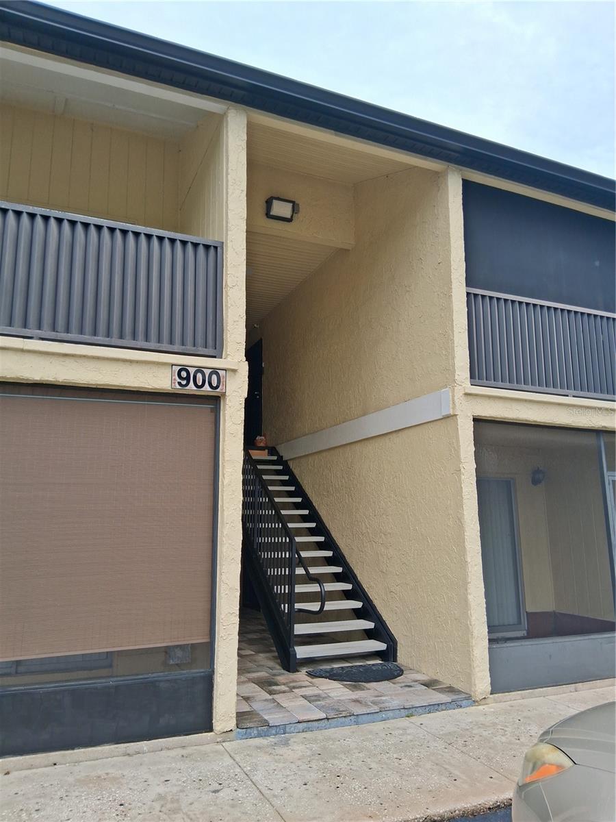 Image 13 of 16 For 900 Lake Destiny Road D