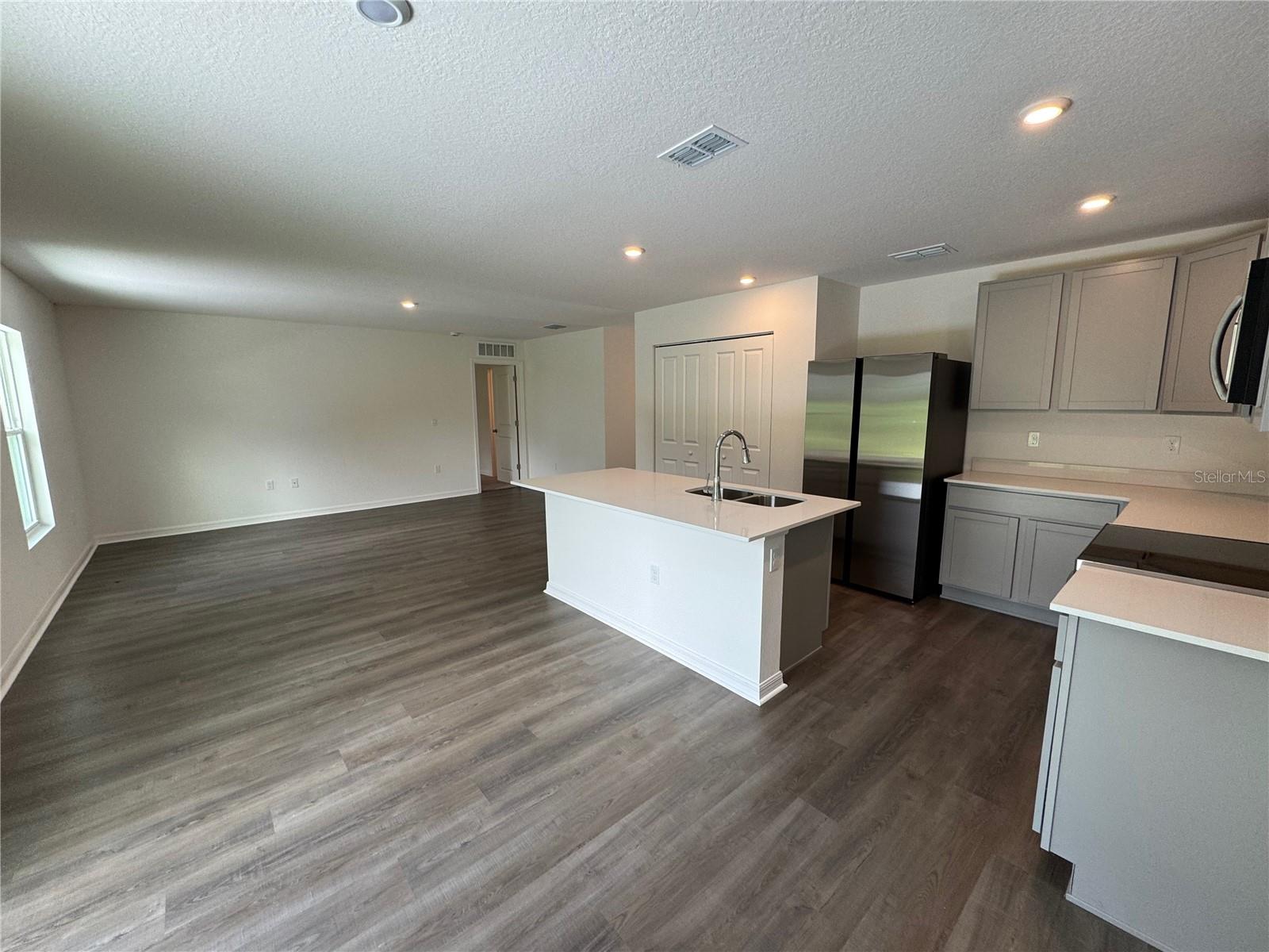 Image 5 of 24 For 6535 Gentry Street